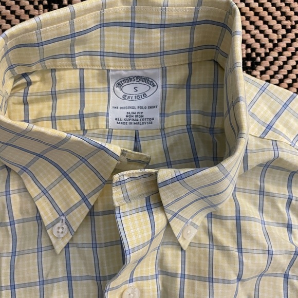 Men’s Brooks Brothers Button Down Shirt - Size Small, Slim Fit - Picture 2 of 4